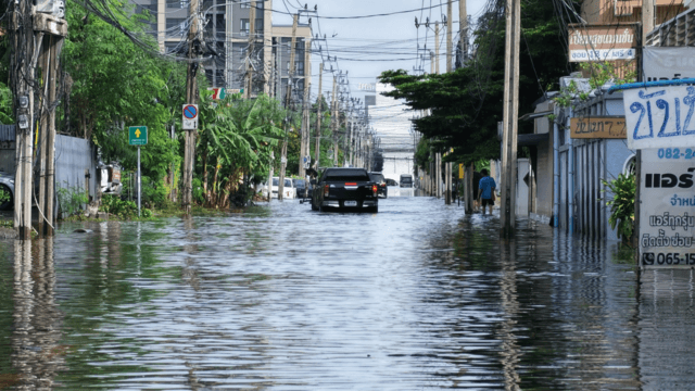 Thai Airways cancels more flights through October 1 Thai Airways cancels more flights through October 1